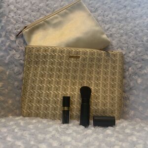 CELEBRITY Cosmetic Bag Set. NWOT